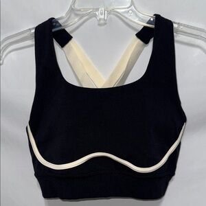 SOLD - Fabletics Freya Sculptknit Sports Bra